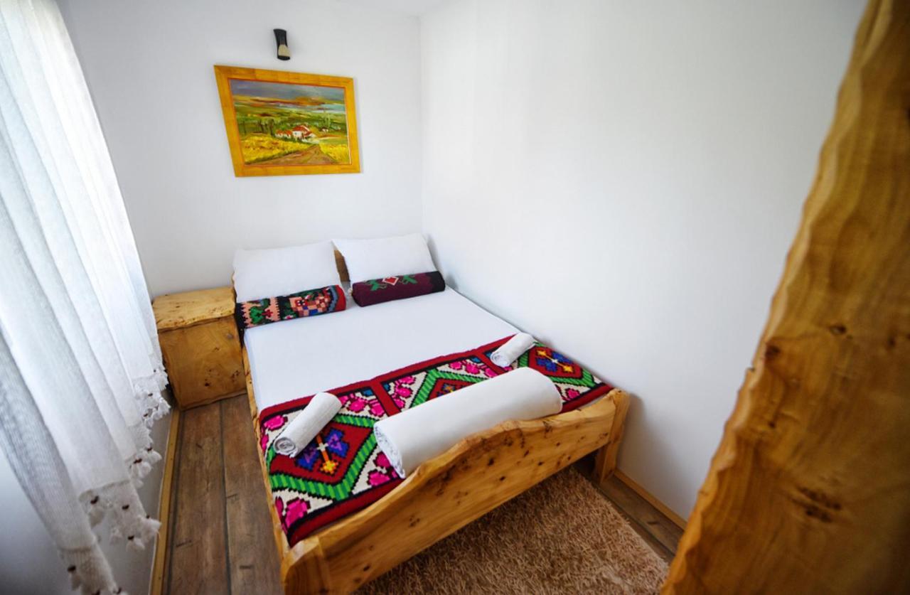 Etno Selo Moj Zavicaj Villa Gornji Milanovac Eksteriør billede